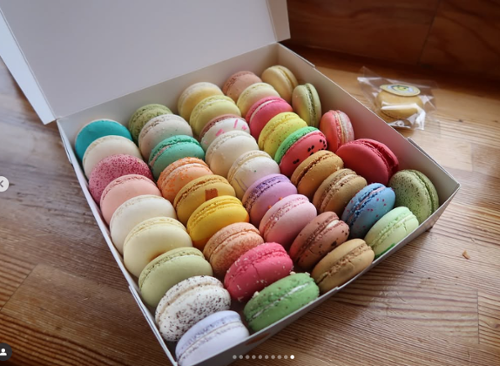 30 Pack Of Macarons