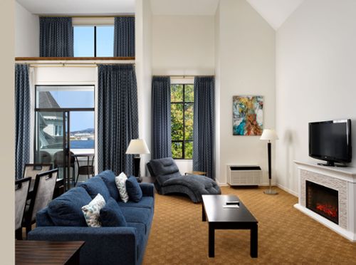 2-nights stay in the Grand Dorset Suite at Huntingdon Hotel and Suites with breakfast and parking included 